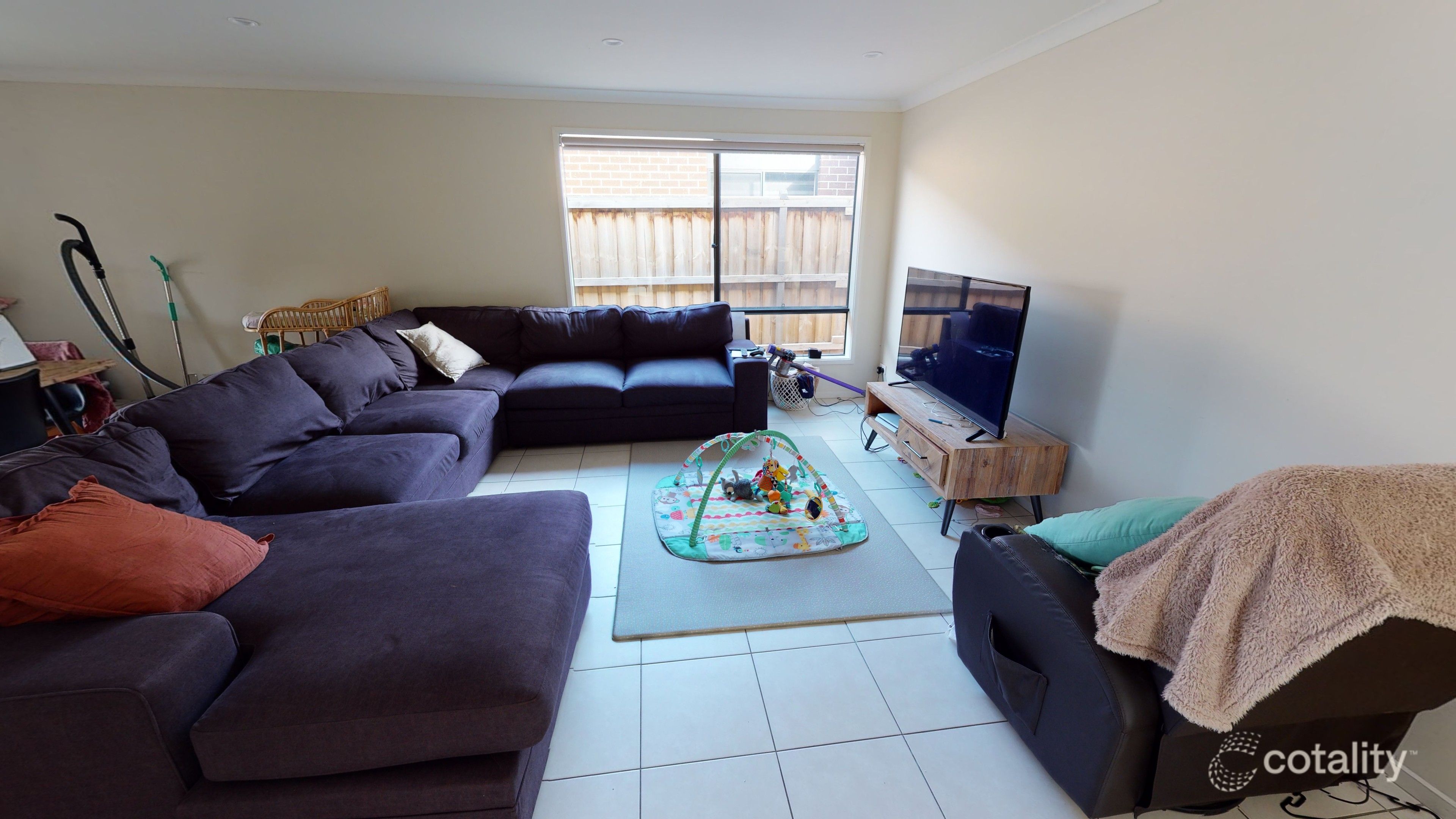 16 Nest Cct, Cranbourne East, VIC 3977