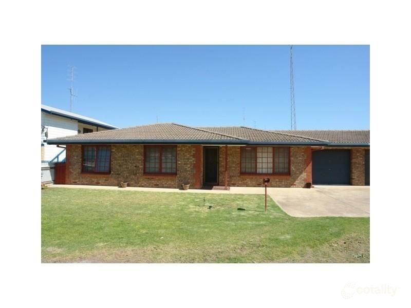 1/8a Percy St, Moonta Bay, SA 5558
