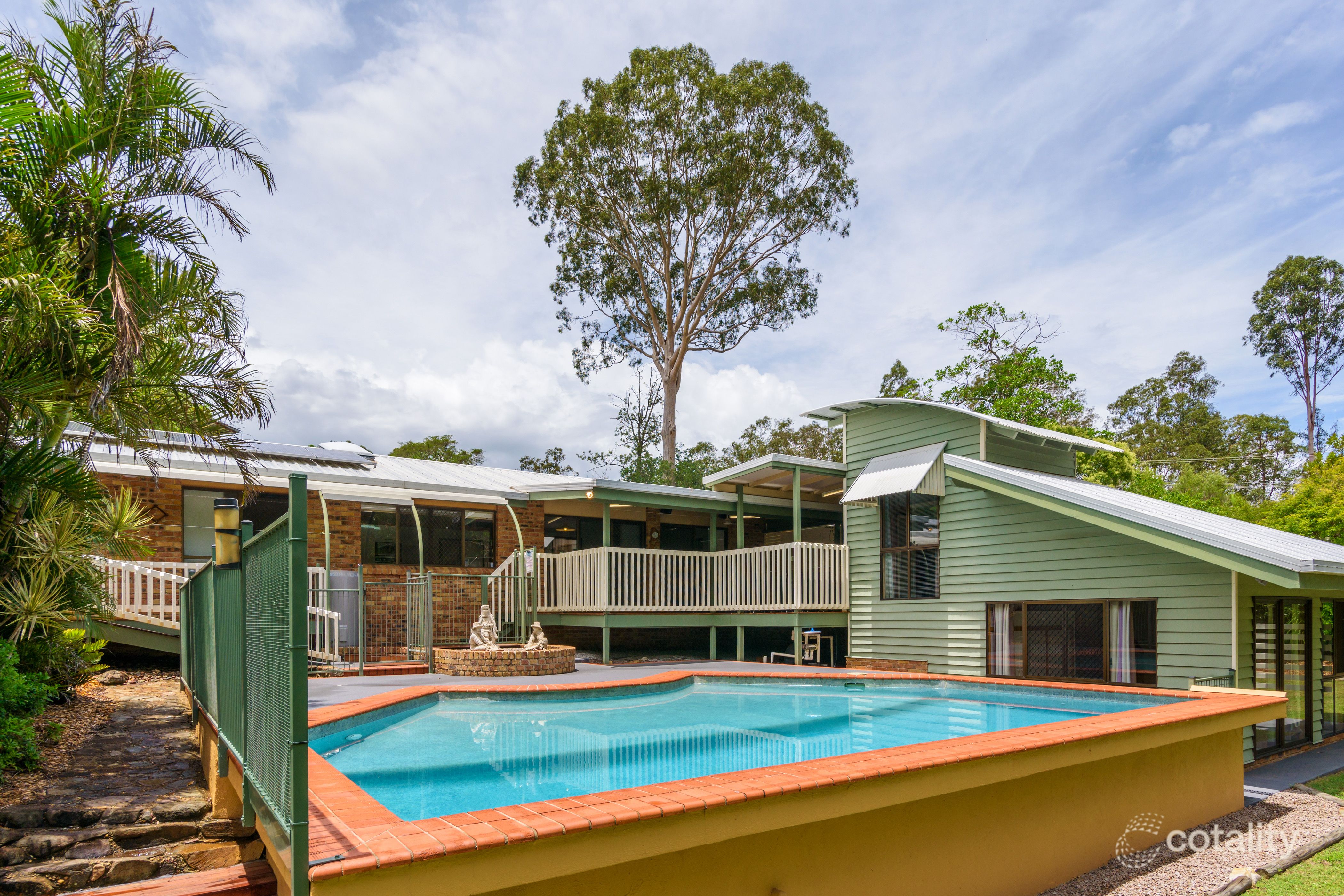 30 Heather St, Southside, QLD 4570
