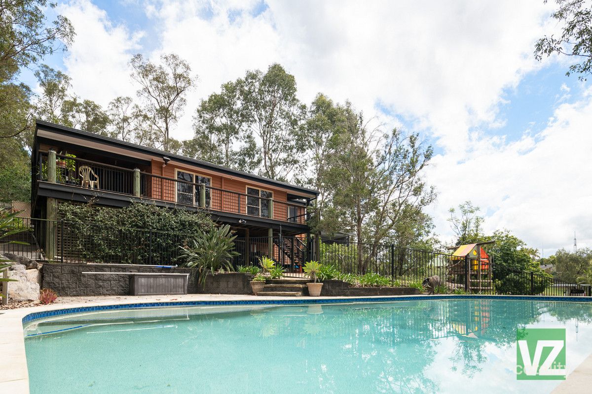 13 Teak Ct, Albany Creek, QLD 4035