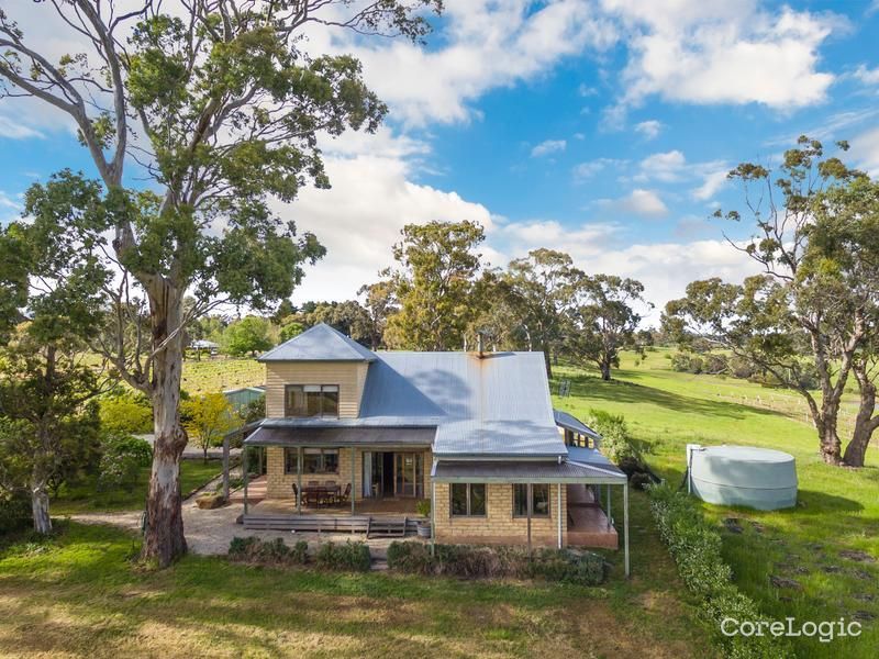 201 Zig Zag Rd, Drummond North, VIC 3446