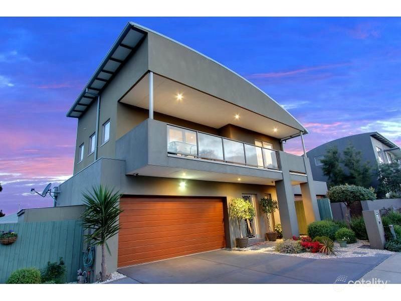 2a Strachans Rd, Mornington, VIC 3931