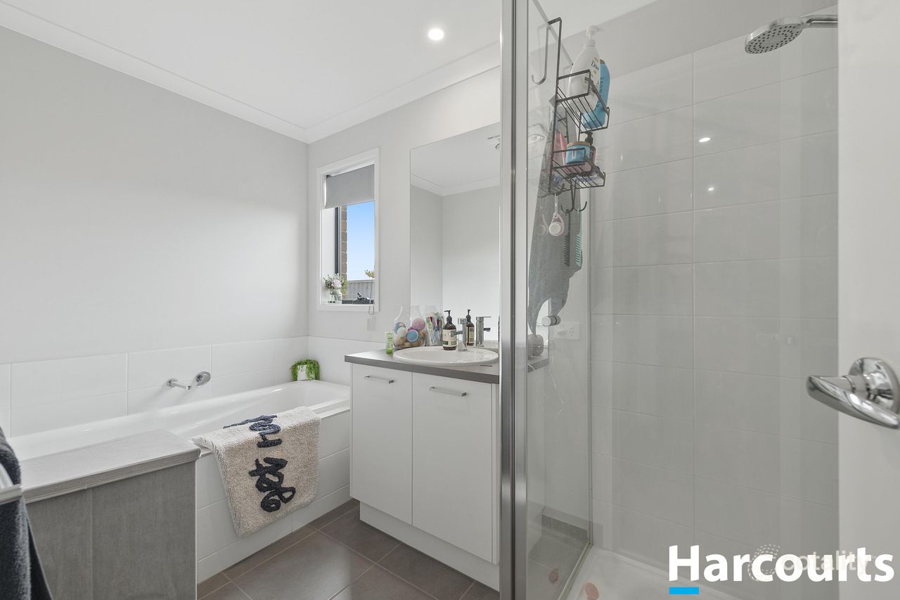1 Fermanagh St, Alfredton, VIC 3350