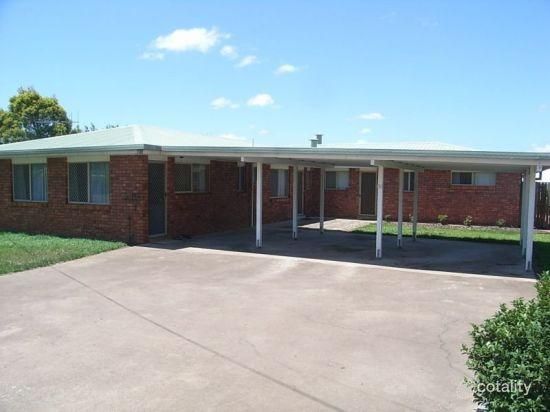 208 Cambridge St, Granville, QLD 4650