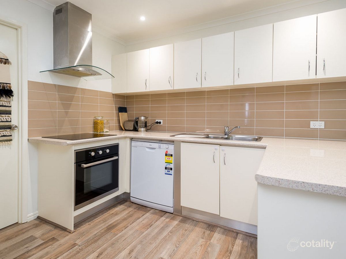 1/4 Columbia Ct, Oxenford, QLD 4210