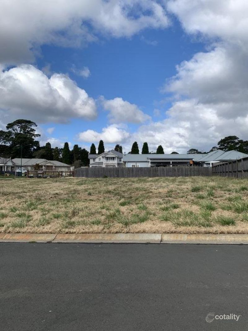 1 Betty Cl, Bowral, NSW 2576