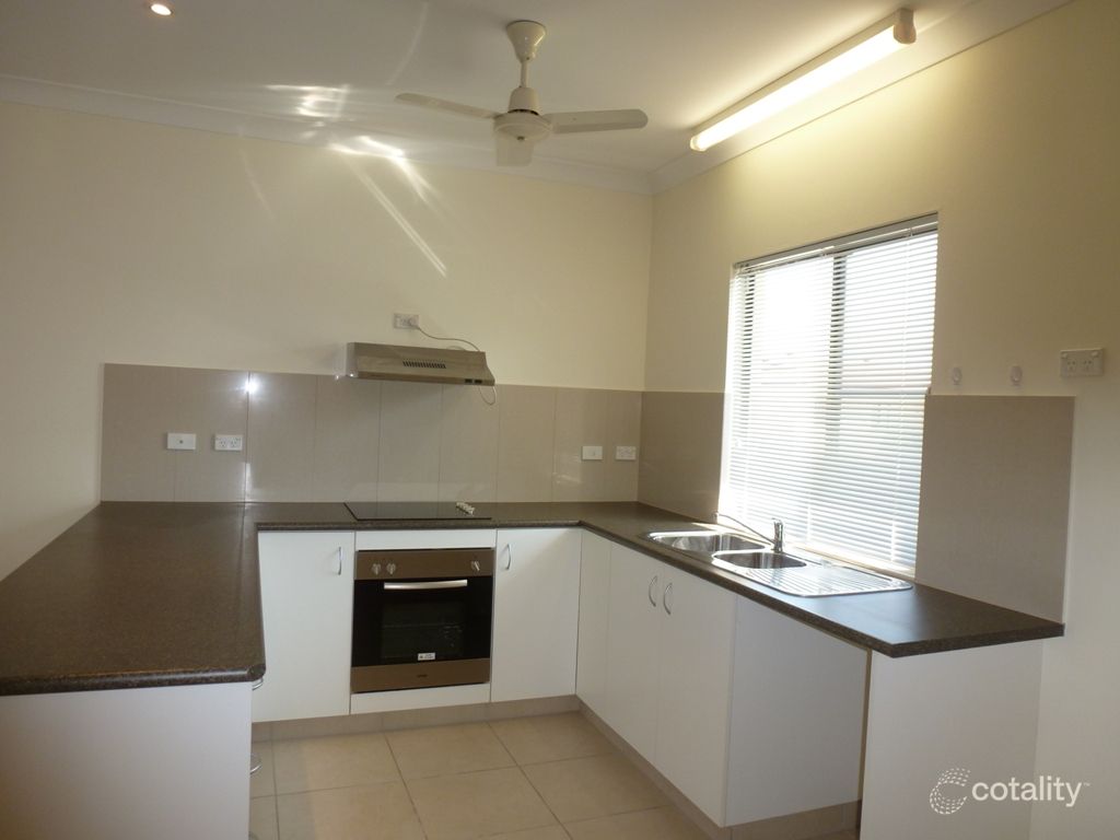 33/6 Wright Cres, Gray, NT 0830