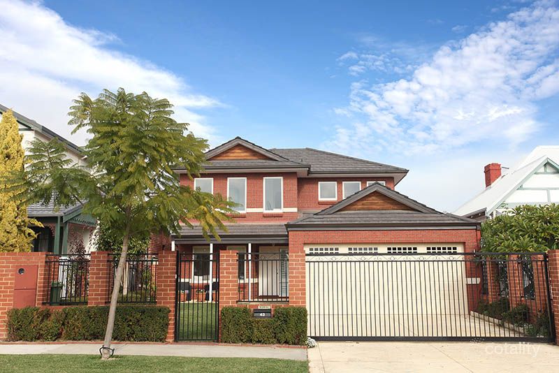 43 Gwenyfred Rd, Kensington, WA 6151