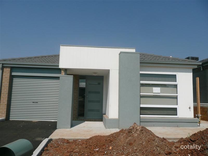 9/8 Silverdale Dr, Darley, VIC 3340