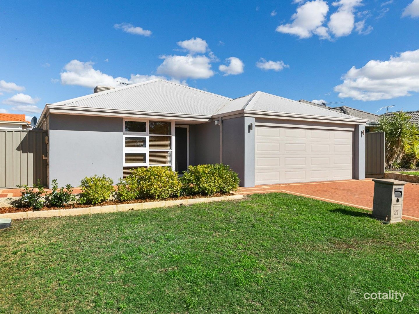 21 Bologna Gdns, Aubin Grove, WA 6164