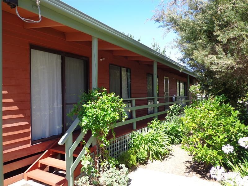 2 Emu Ct, Loch Sport, VIC 3851