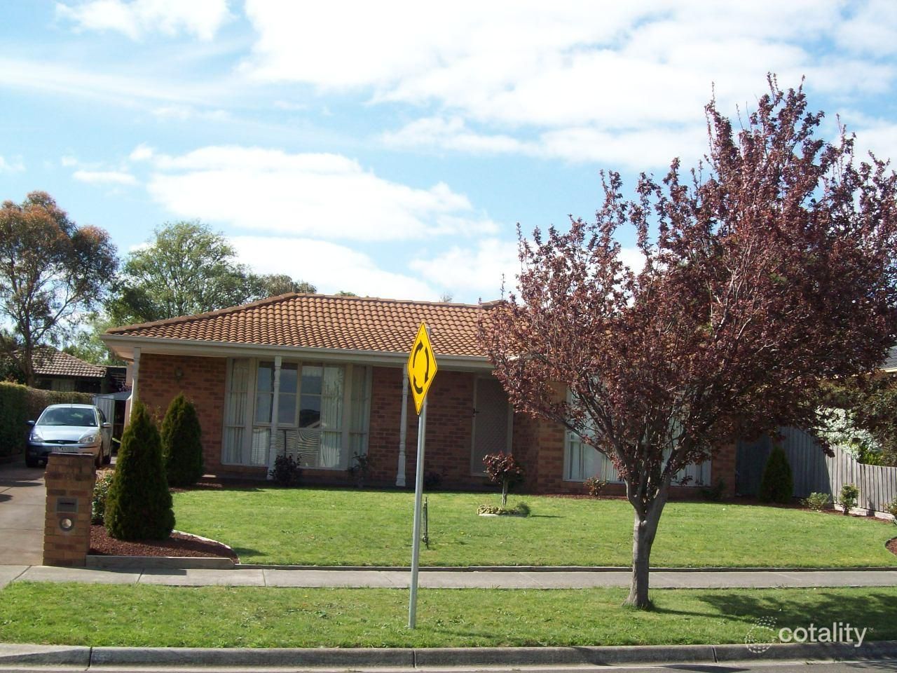 8 Wesley Dr, Narre Warren, VIC 3805