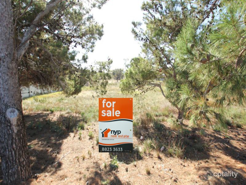 126 Bay Rd, Moonta Bay, SA 5558