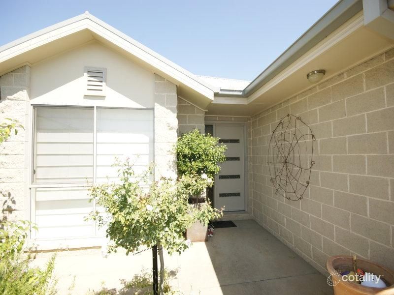 6 Thomas Ct, Deniliquin, NSW 2710