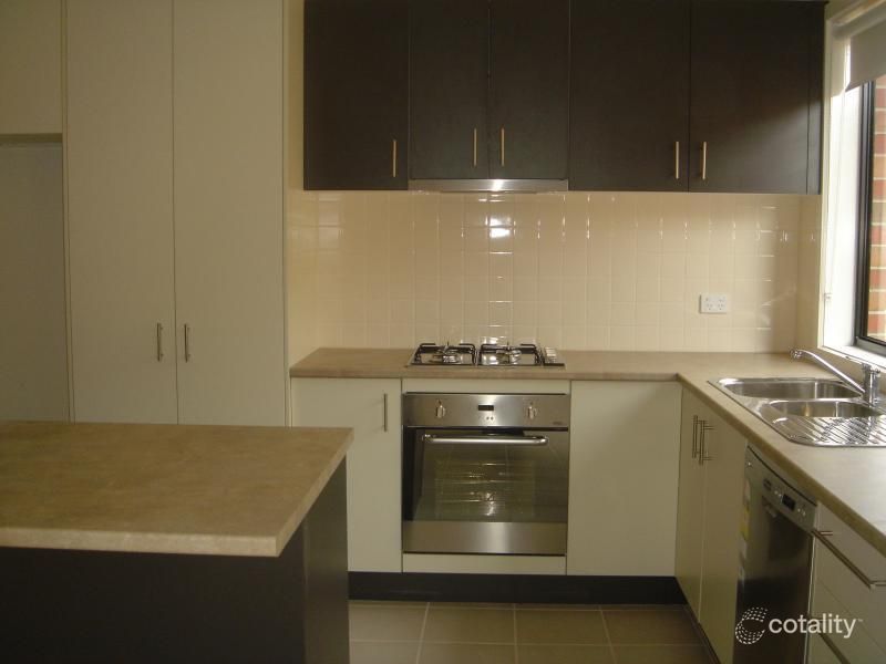 2/36 Halls Pde, Vermont, VIC 3133