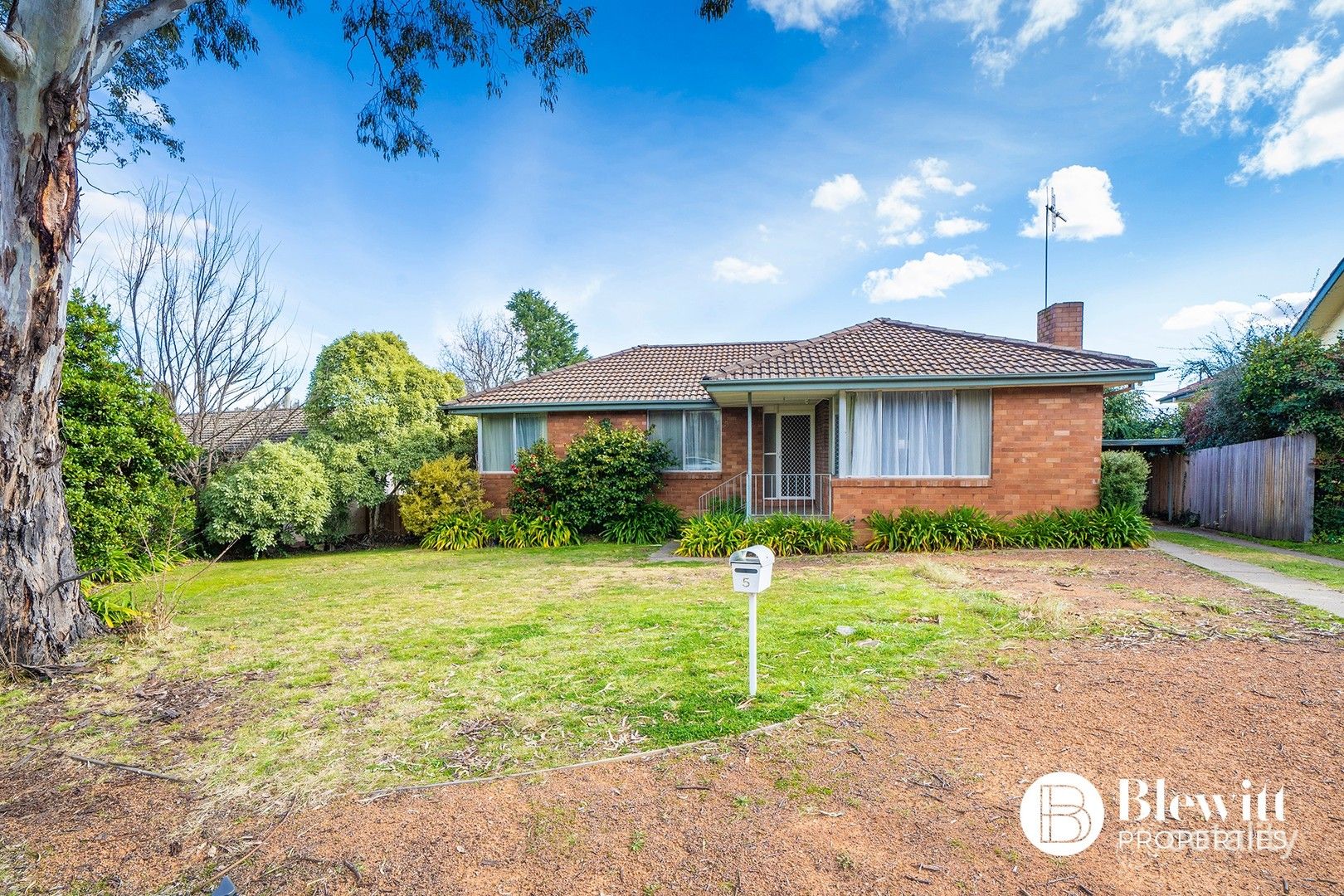 5 Furphy Pl, Garran, ACT 2605