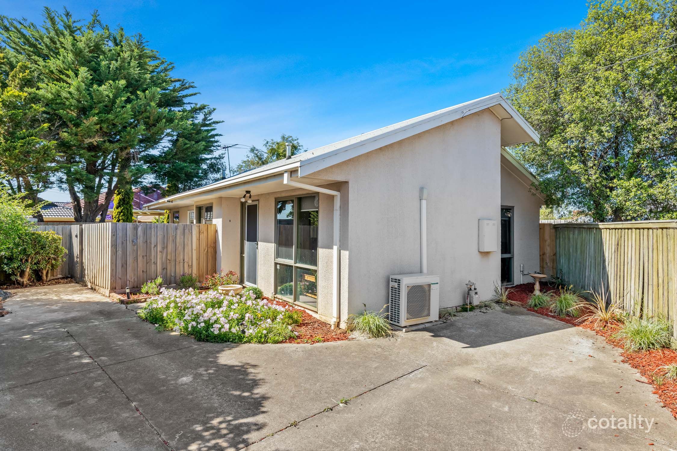 2/95 Songlark Cres, Werribee, VIC 3030