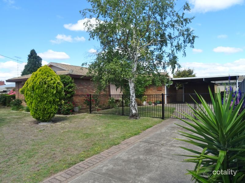 4 Elm St, Wendouree, VIC 3355
