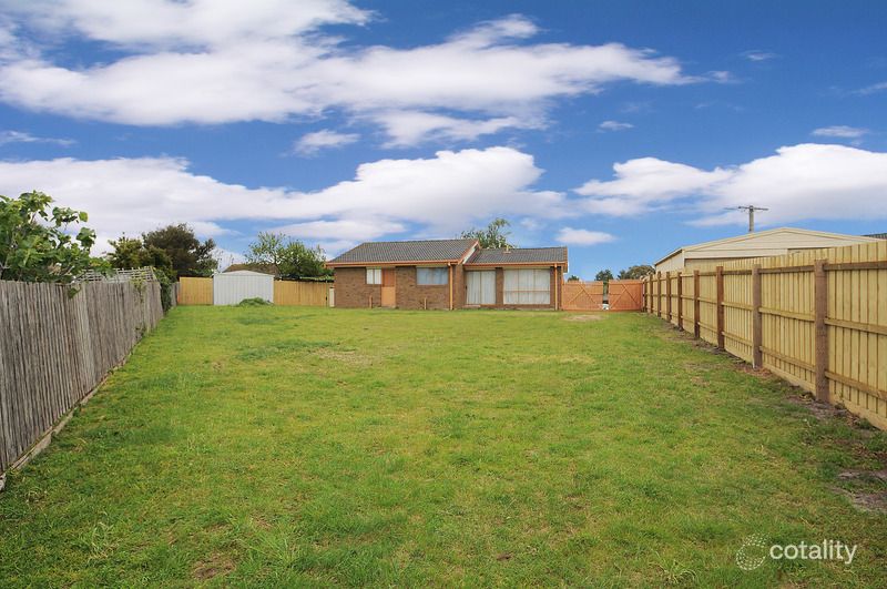 6 Raquel Cl, Carrum Downs, VIC 3201