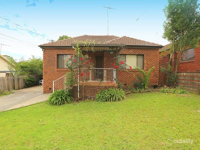 156 Rex Rd, Georges Hall, NSW 2198