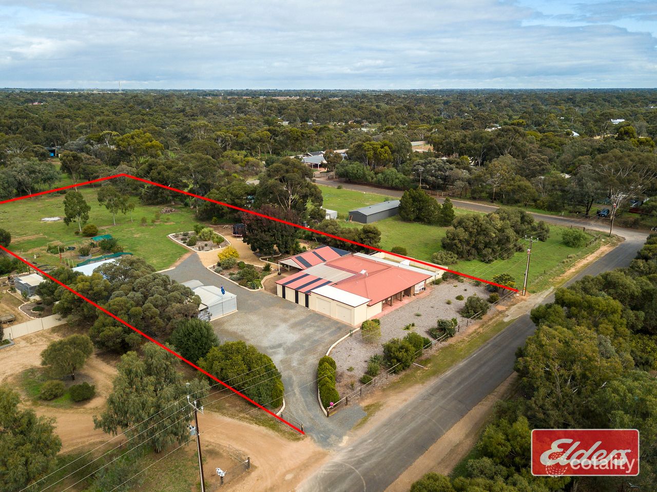 10 Margaret Rd, Lewiston, SA 5501