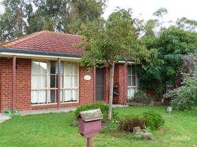 2 Bastow Cl, Pakenham, VIC 3810