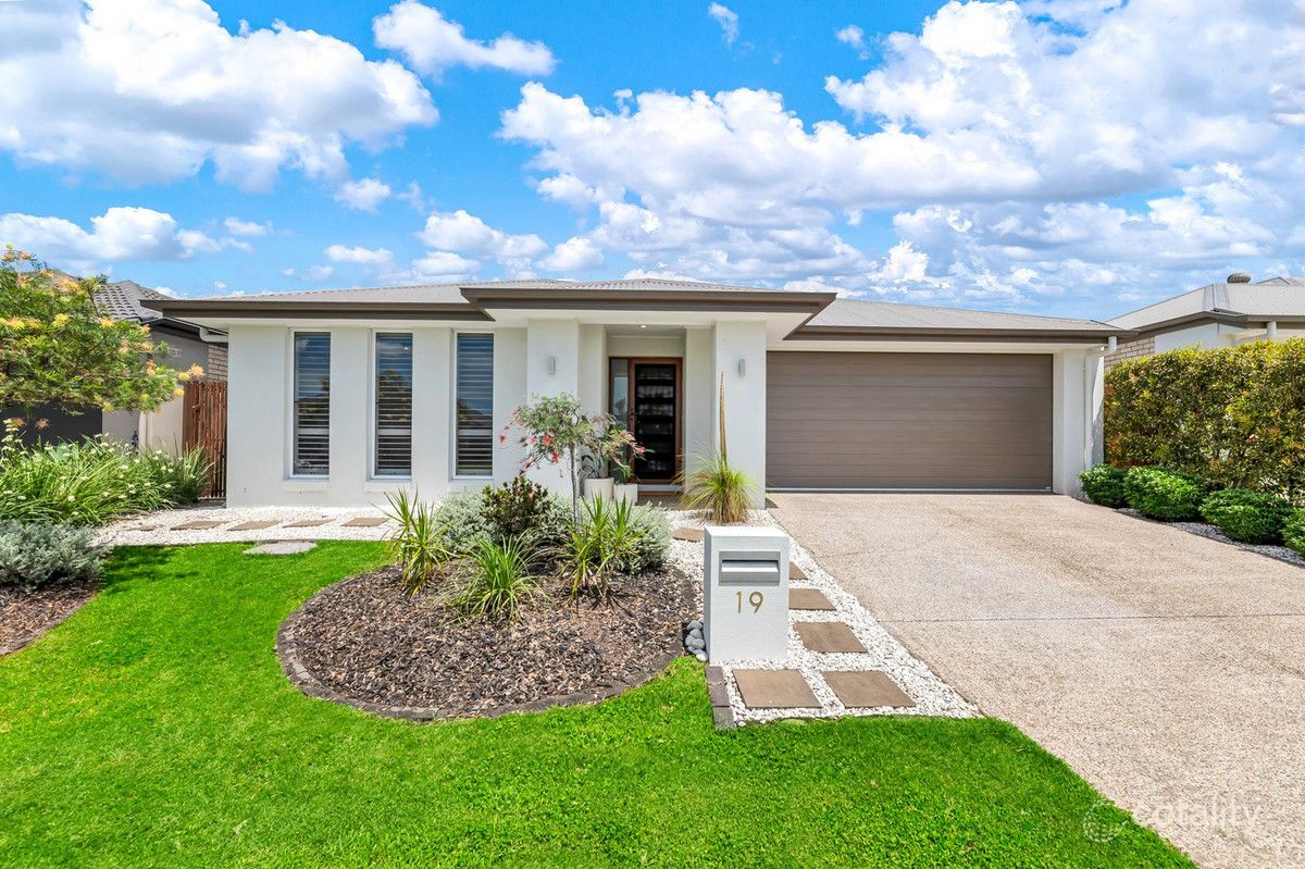 19 Belconnen Dr, Pimpama, QLD 4209