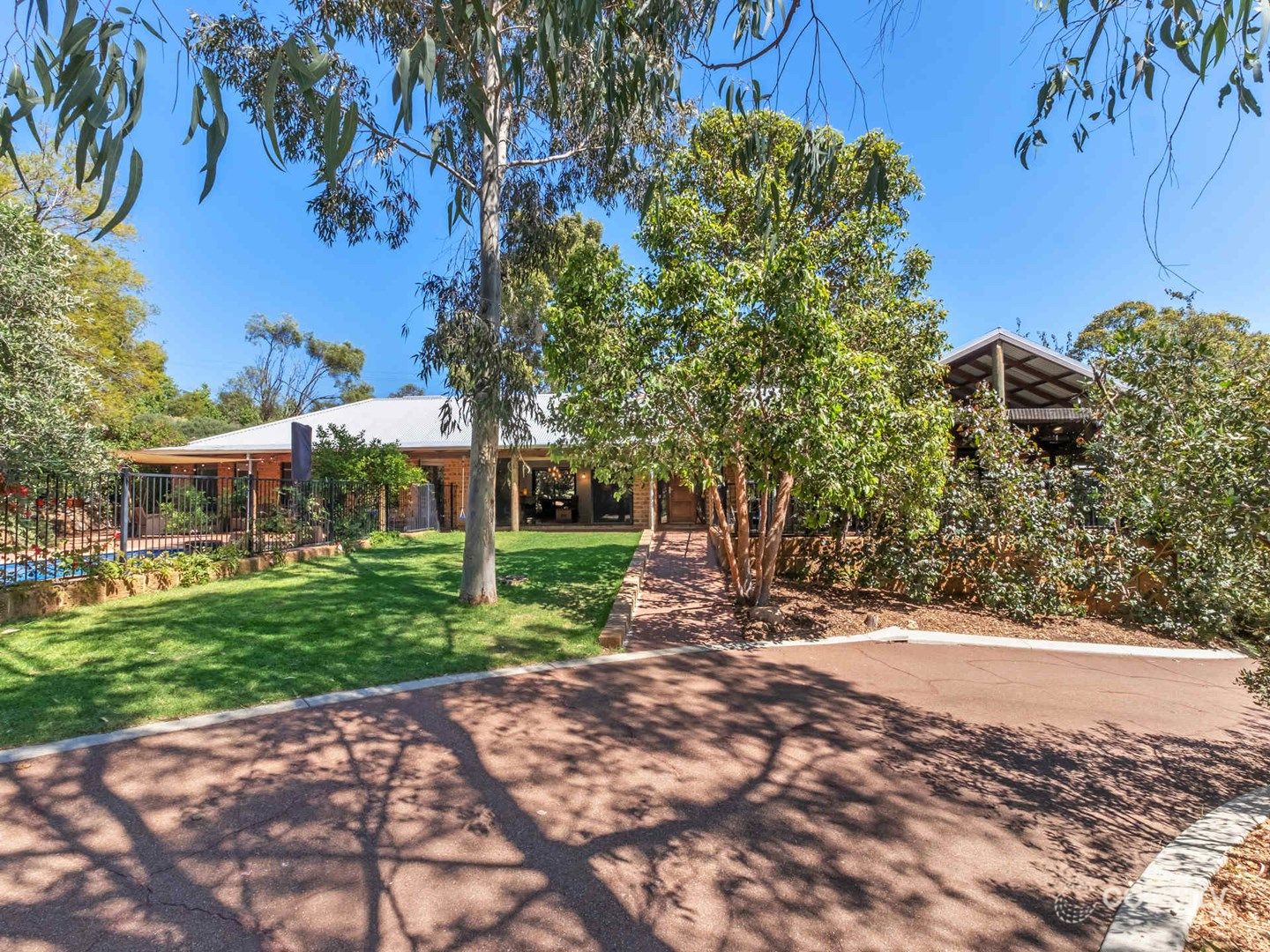 62 Swan View Rd, Swan View, WA 6056