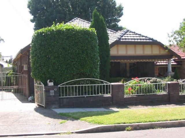 6 Badminton Rd, Croydon, NSW 2132