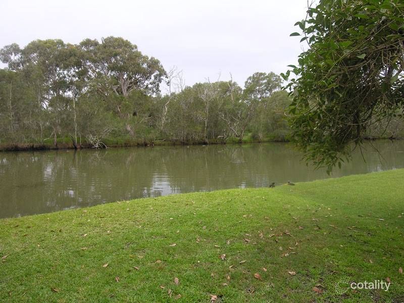 19 Natuna Ave, Budgewoi, NSW 2262