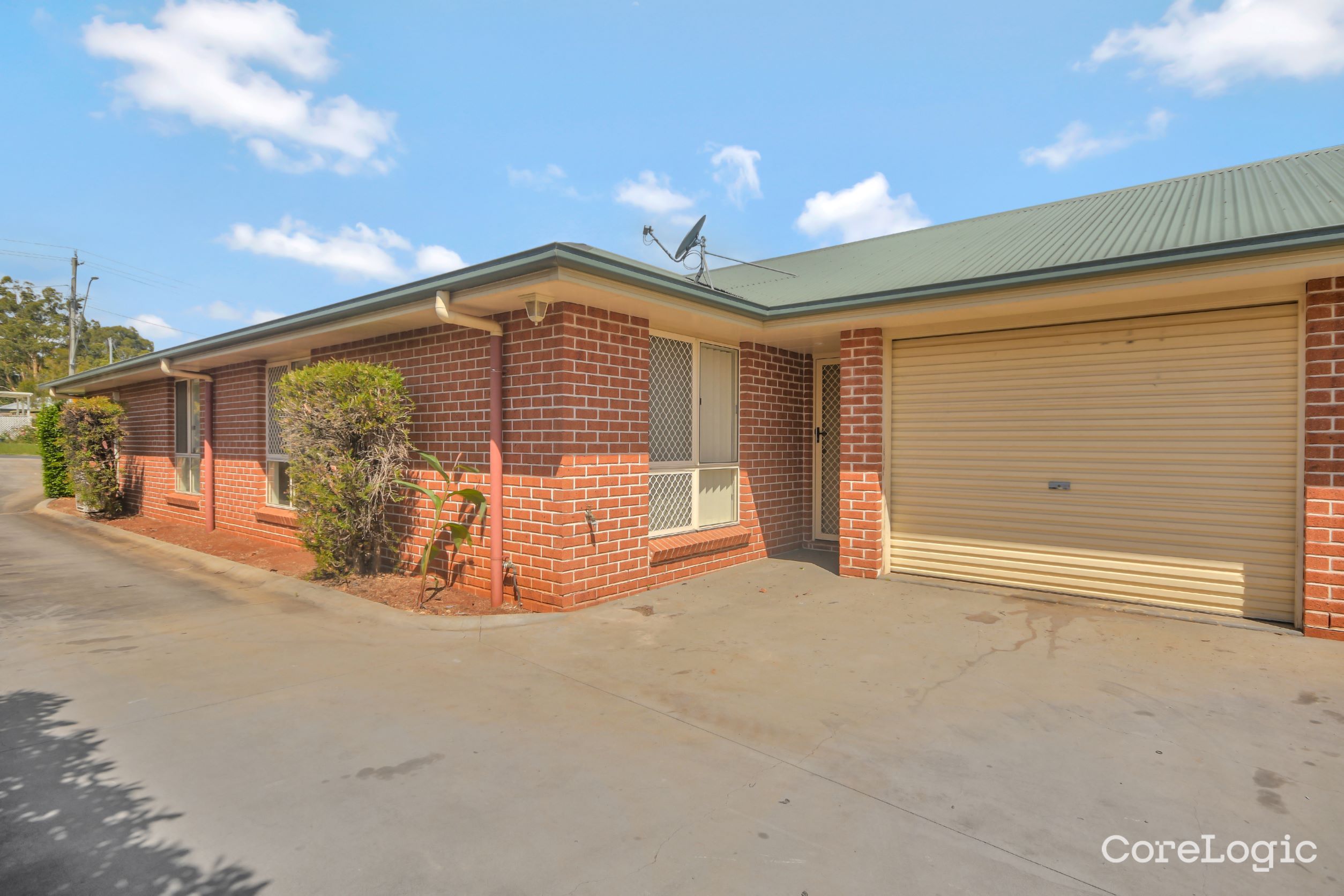 2/6 Ball St, Drayton, QLD 4350