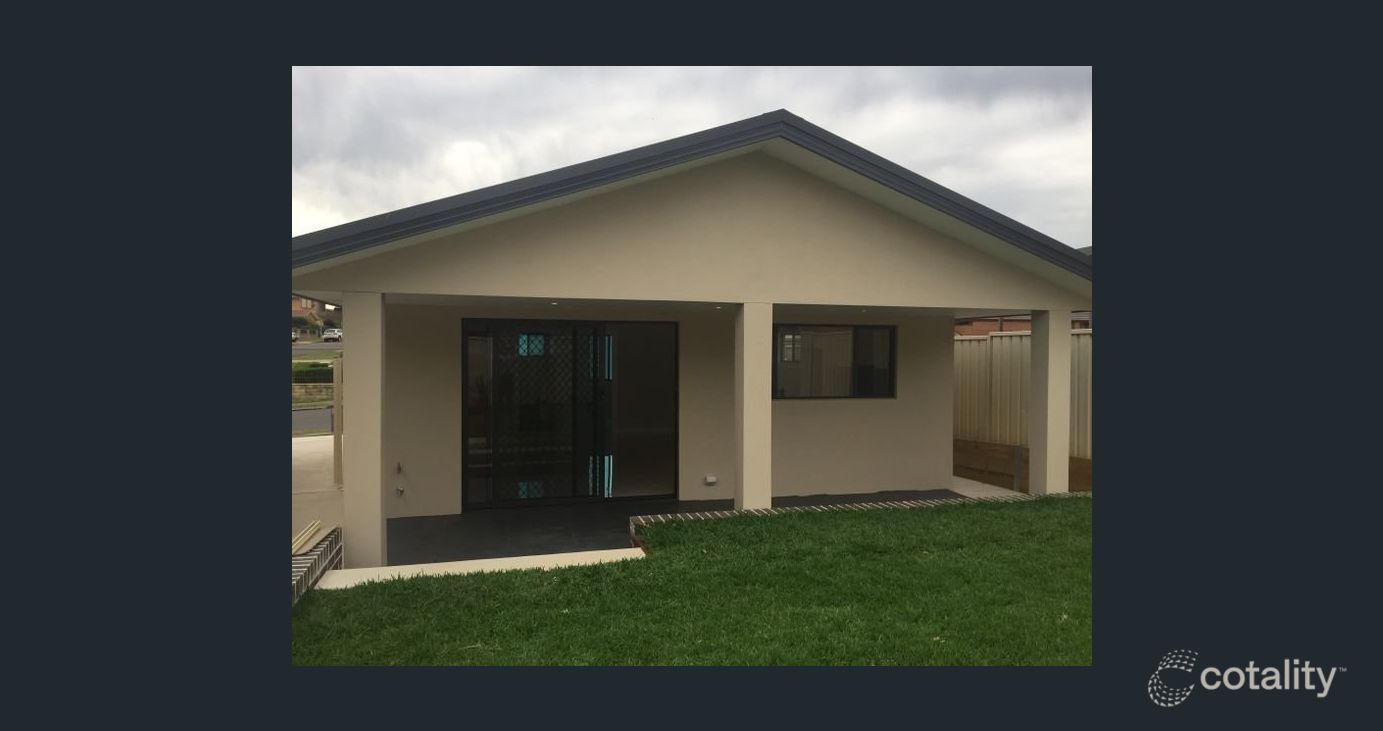 2 Lachlan St, Bossley Park, NSW 2176