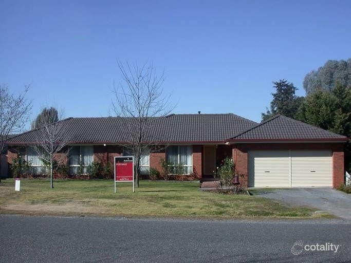 60 Albert Rd, Chiltern, VIC 3683