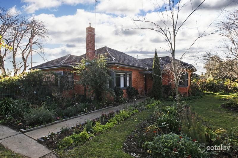 1 Warren St, Kyneton, VIC 3444