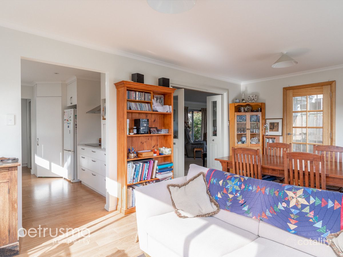 1/37 Kaoota Rd, Rose Bay, TAS 7015