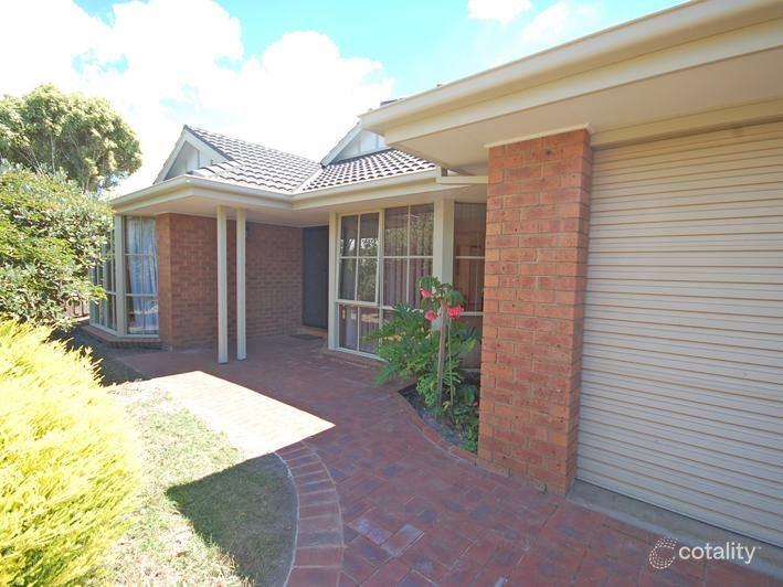 15 Robinsons Rd, Frankston South, VIC 3199