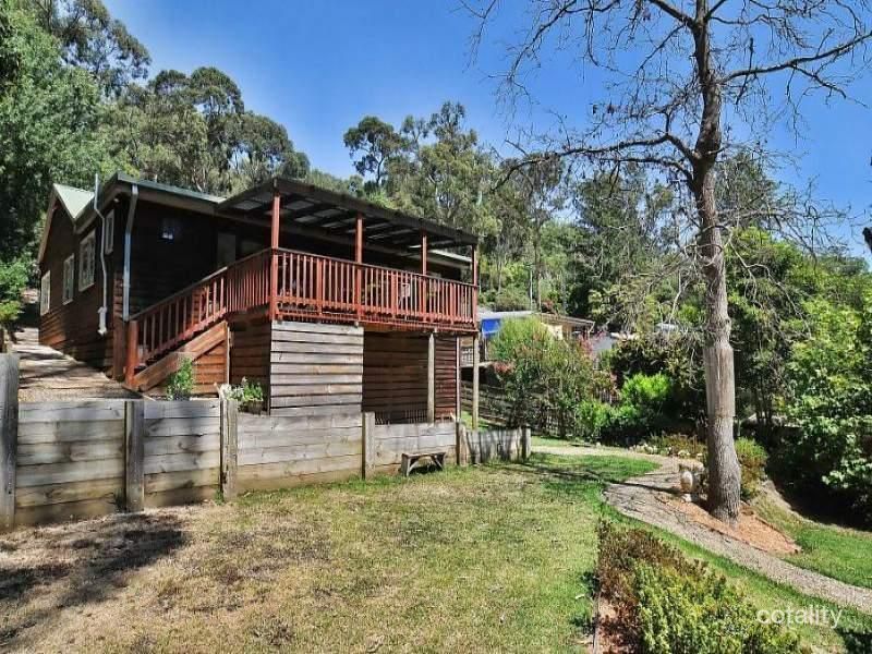 131 Old Belgrave Rd, Upwey, VIC 3158