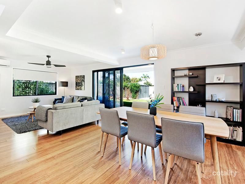 26 Scoter Ave, Paradise Point, QLD 4216