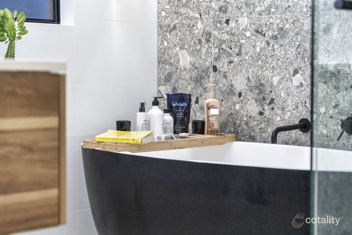 4 Erskine St, Upper Coomera, QLD 4209