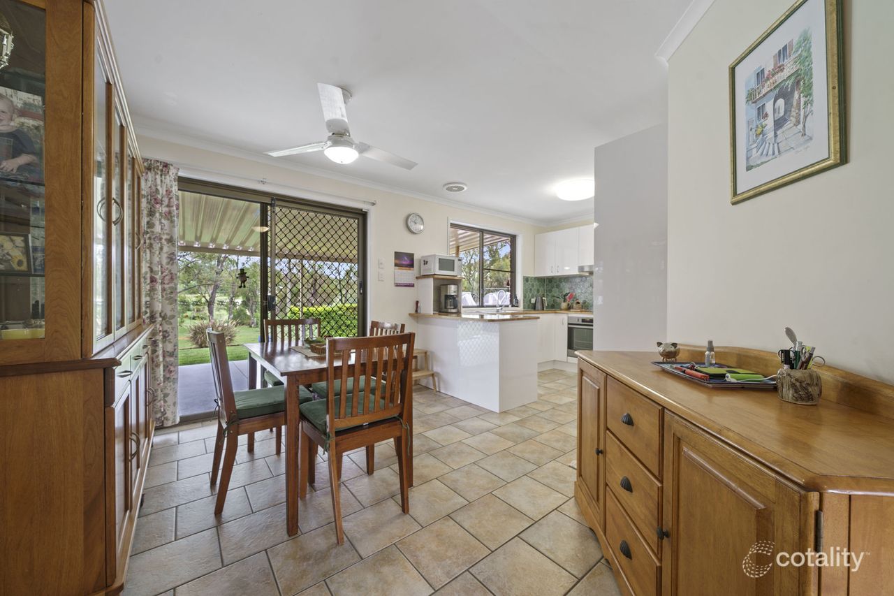 9 Clifford St, Meringandan West, QLD 4352