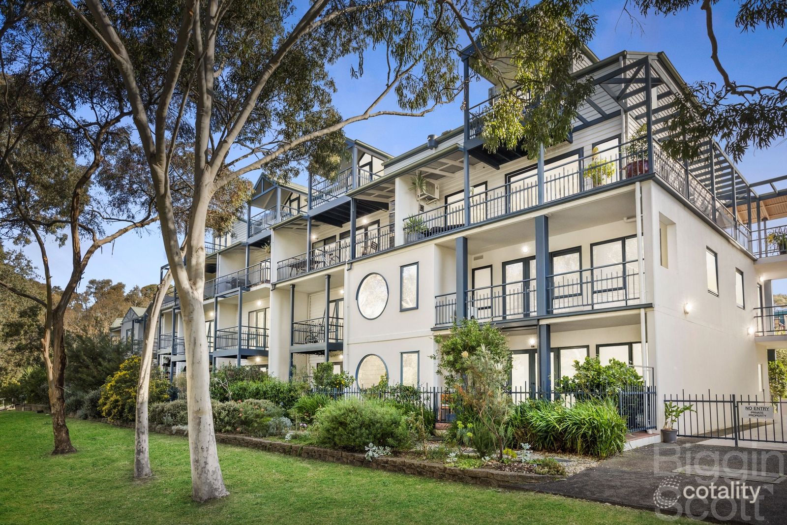 24/11 River St, Richmond, VIC 3121