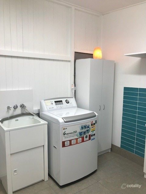 423 Colemans Rd, Weir River, QLD 4406