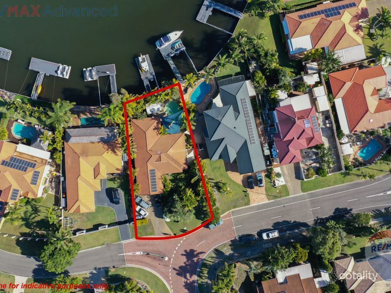 4 Trimaran Ct, Banksia Beach, QLD 4507