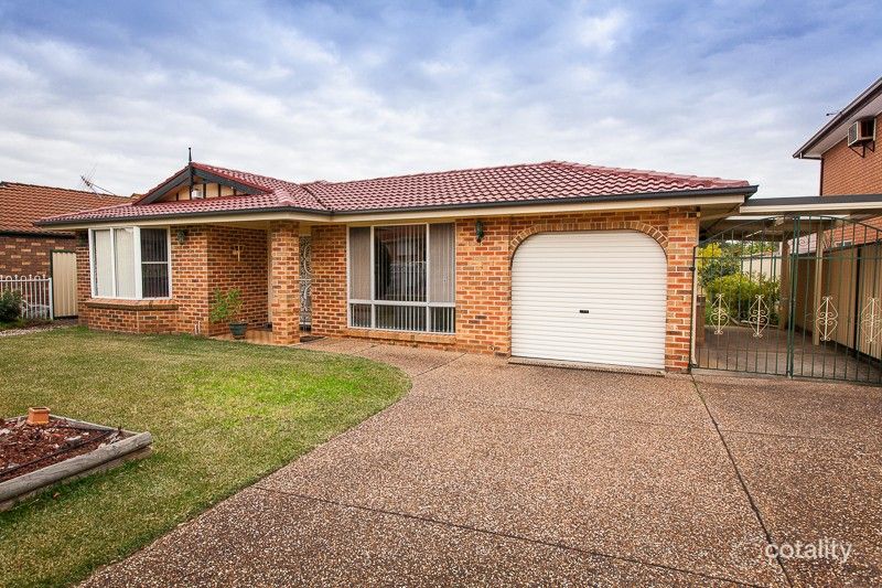 13 Gundagai Cres, Wakeley, NSW 2176