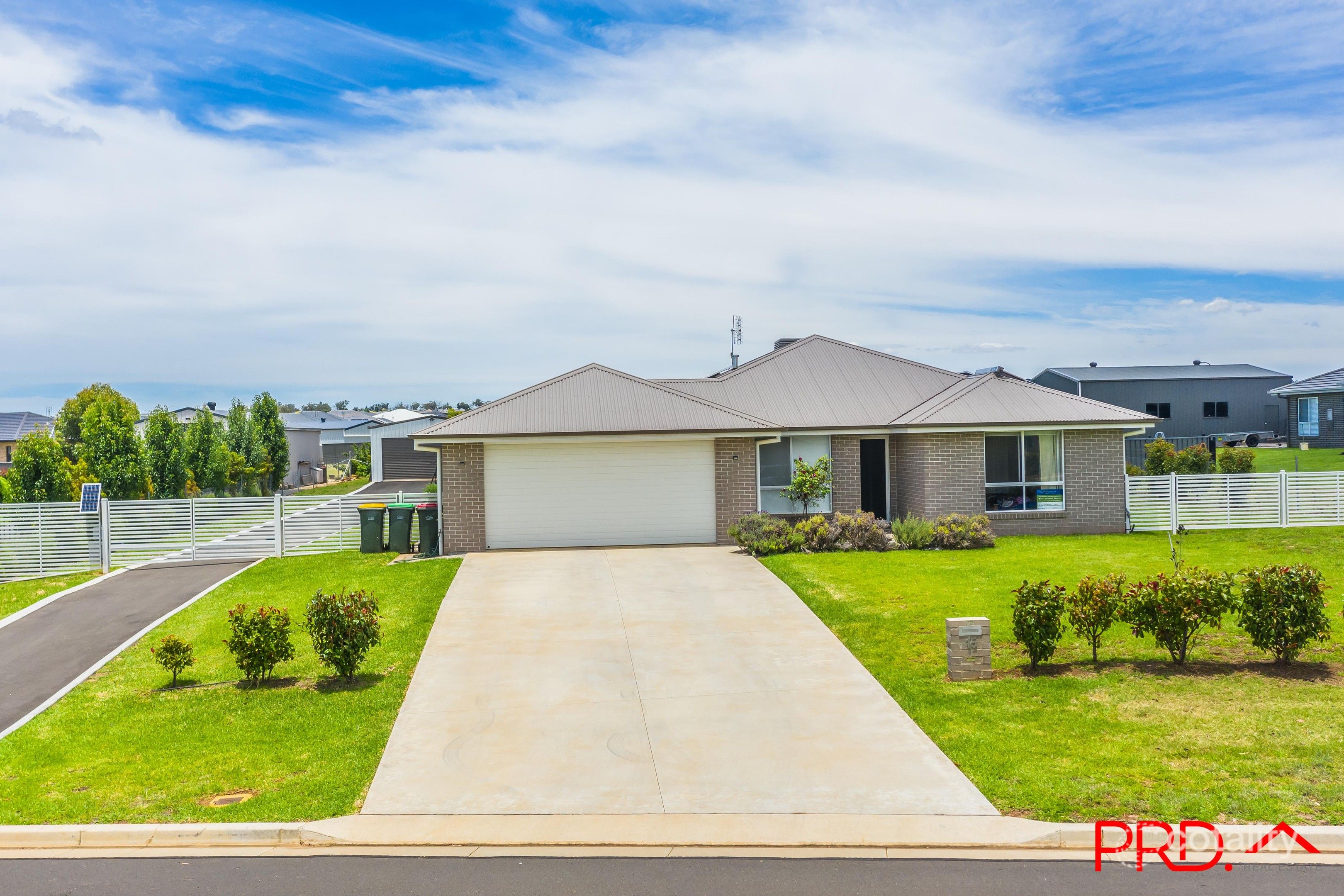 15 Glenmore Dr, Moore Creek, NSW 2340