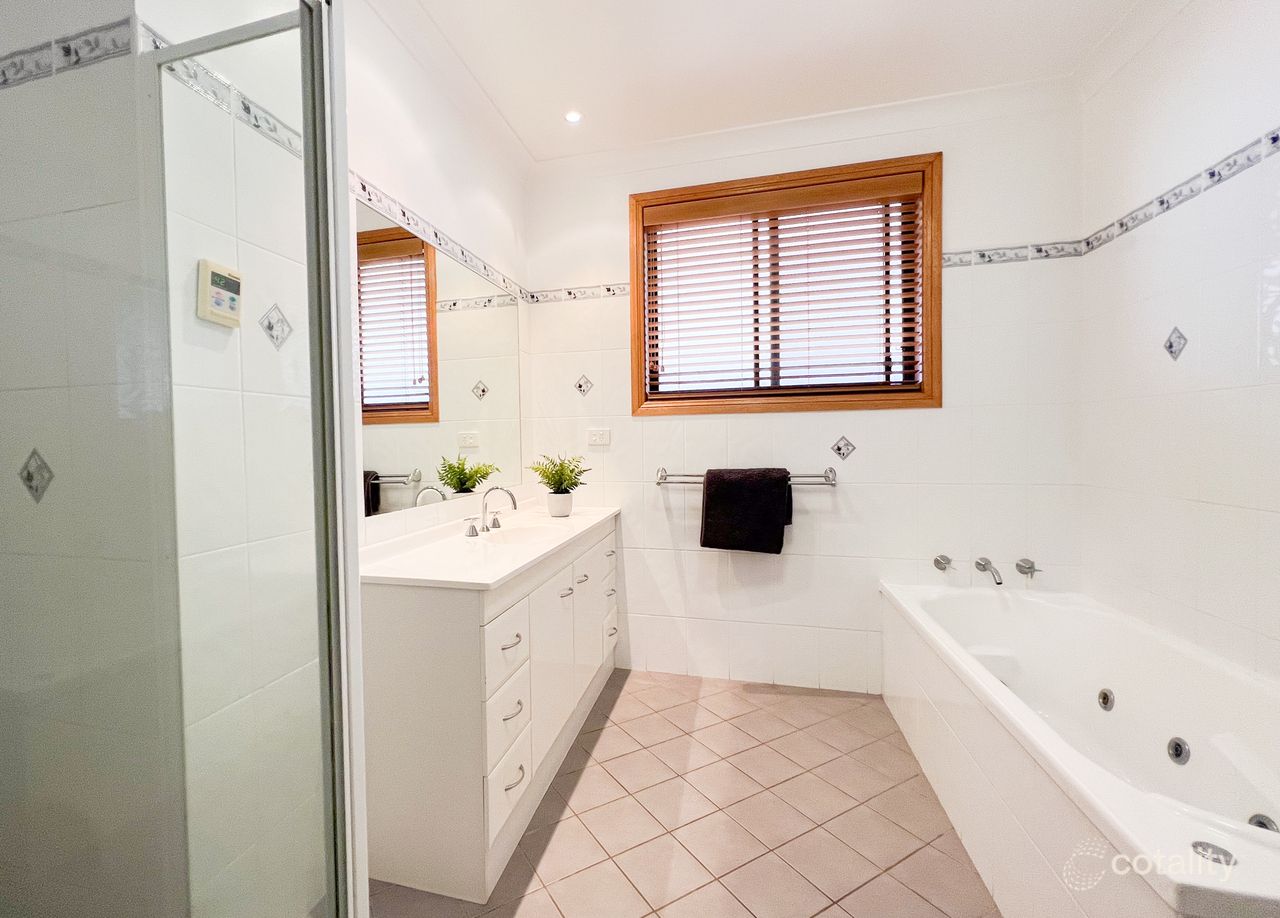 19 Noonan St, Parkes, NSW 2870