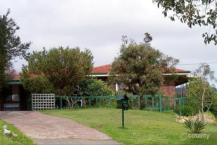 11 Marriott Rd, Boya, WA 6056