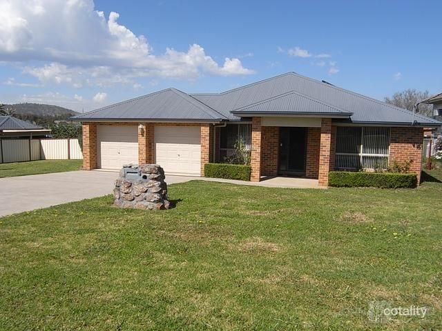 23 Gordon St, Aberdeen, NSW 2336
