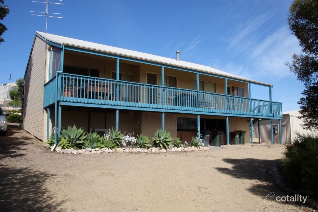 17 Hardwicke Cl, Point Turton, SA 5575