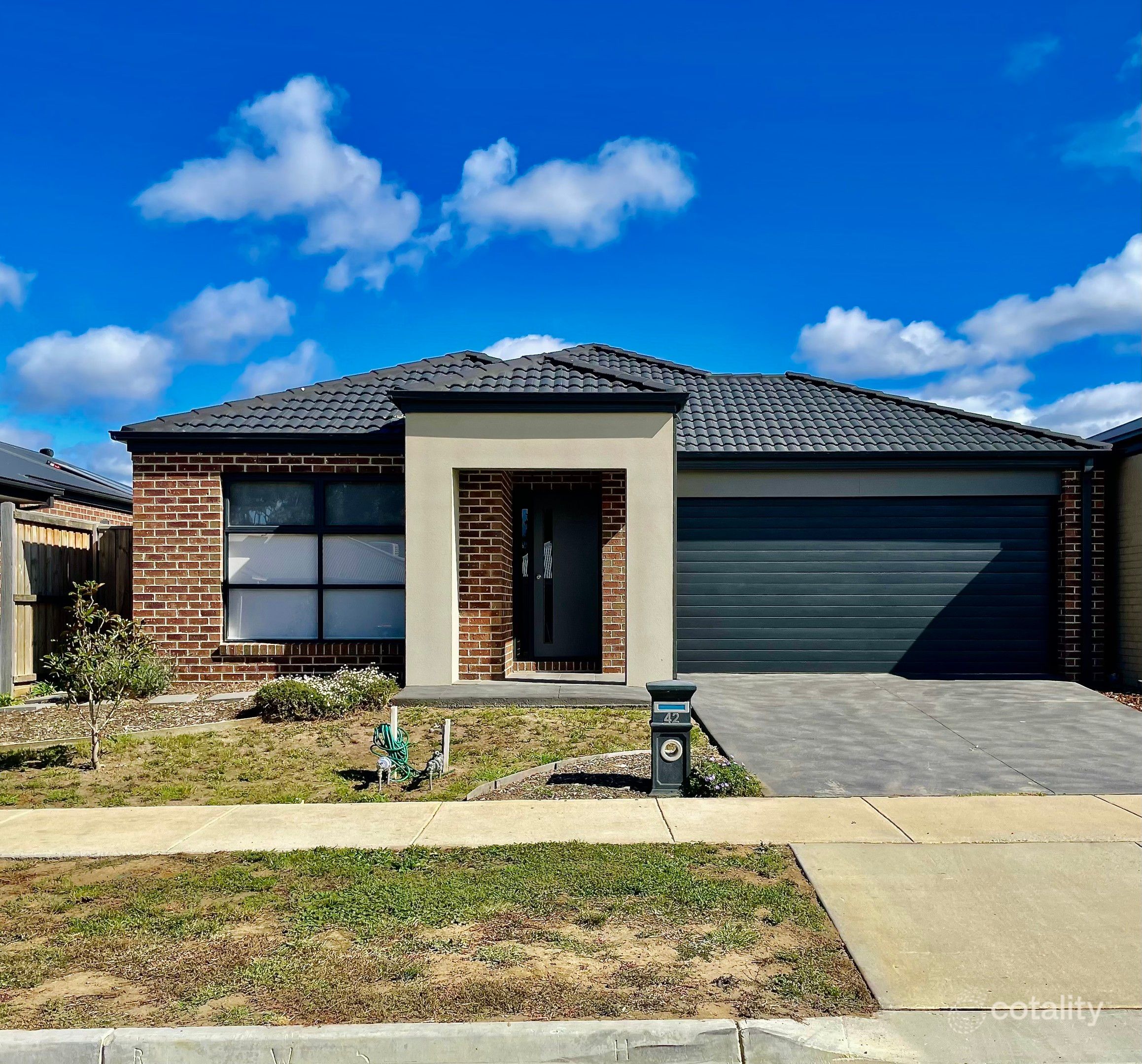 42 Hedge St, Armstrong Creek, VIC 3217